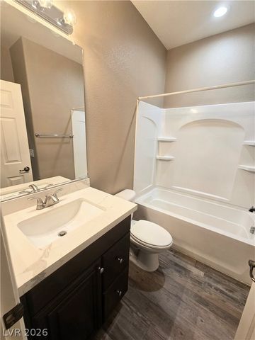 9313 Night Mesa Street, Las Vegas, NV 89178