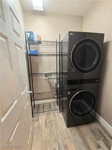 9313 Night Mesa Street, Las Vegas, NV 89178