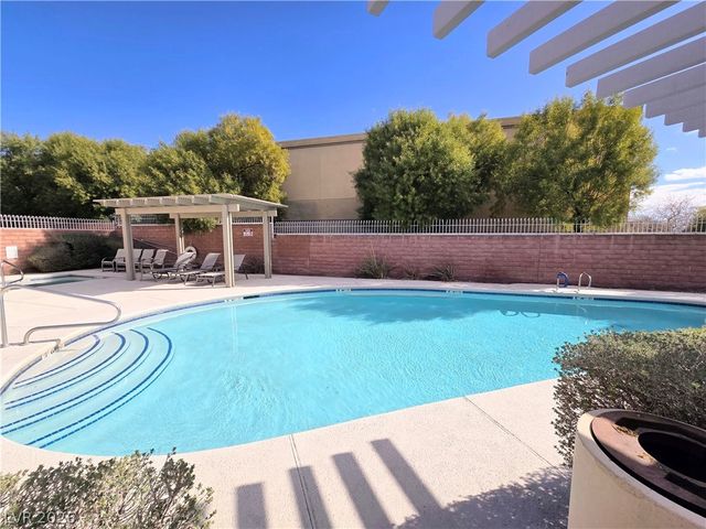 9313 Night Mesa Street, Las Vegas, NV 89178