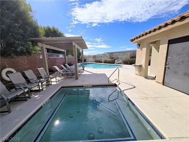 9313 Night Mesa Street, Las Vegas, NV 89178