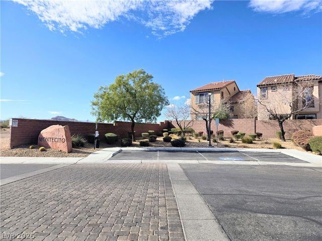 9313 Night Mesa Street, Las Vegas, NV 89178