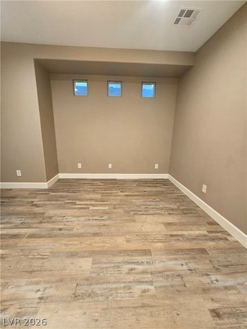 9313 Night Mesa Street, Las Vegas, NV 89178