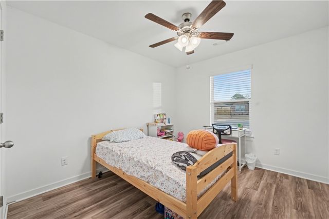 210 Collie Avenue, Lowell, AR 72745