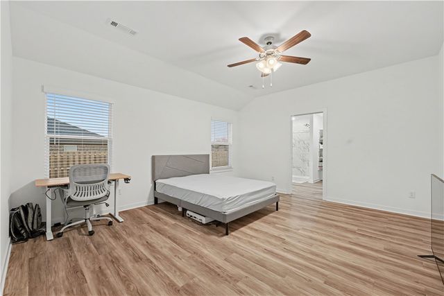 210 Collie Avenue, Lowell, AR 72745