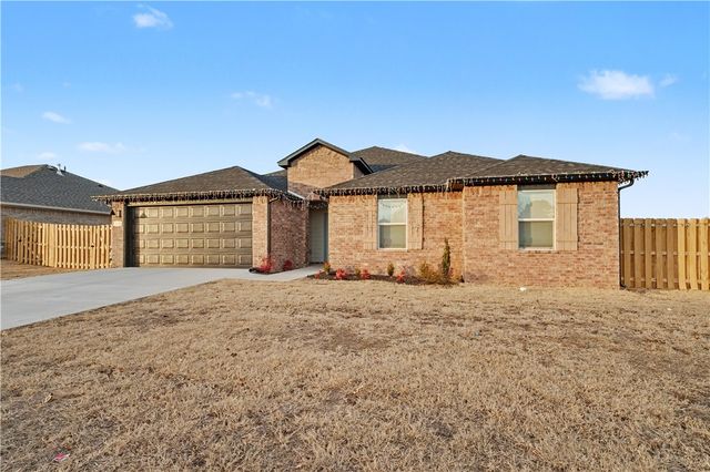 210 Collie Avenue, Lowell, AR 72745