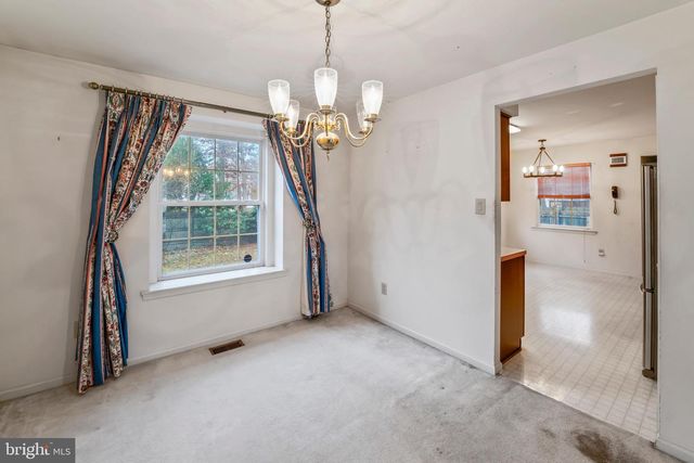 12 GERRY LN, Sicklerville, NJ 08081