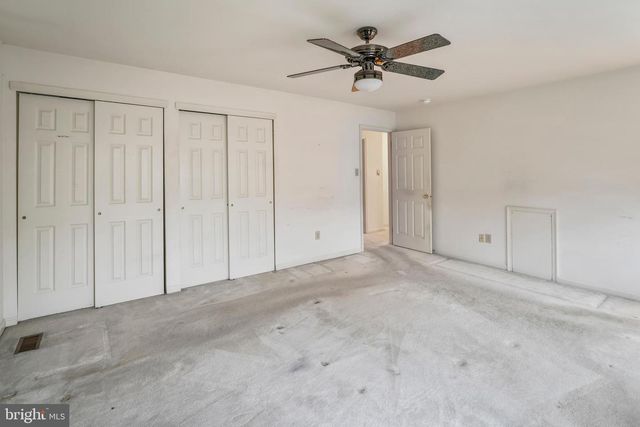 12 GERRY LN, Sicklerville, NJ 08081