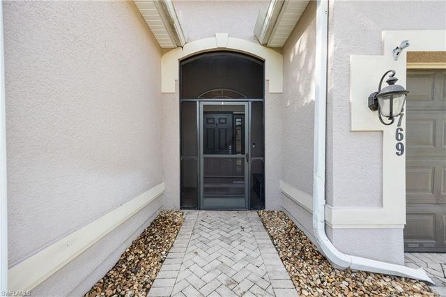 2769 Inlet Cove LN W, Naples, FL 34120