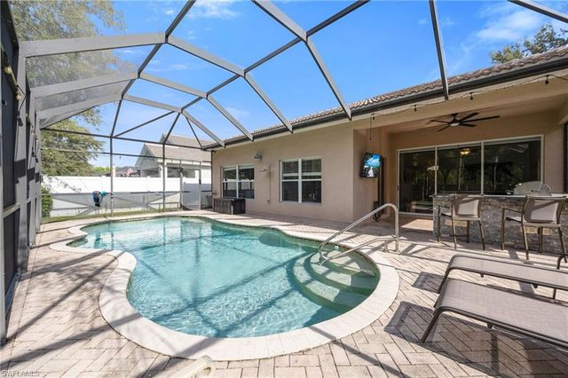 2769 Inlet Cove LN W, Naples, FL 34120