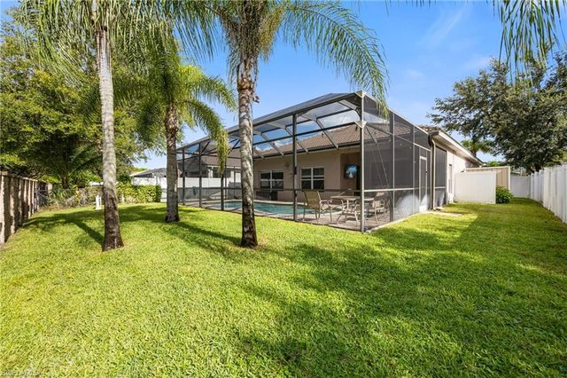 2769 Inlet Cove LN W, Naples, FL 34120