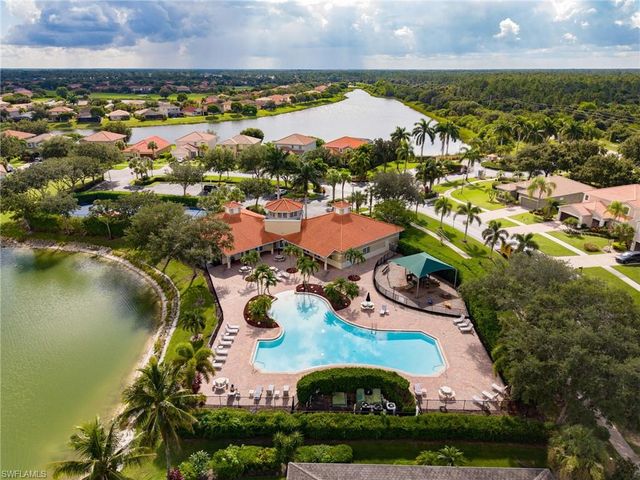 2769 Inlet Cove LN W, Naples, FL 34120