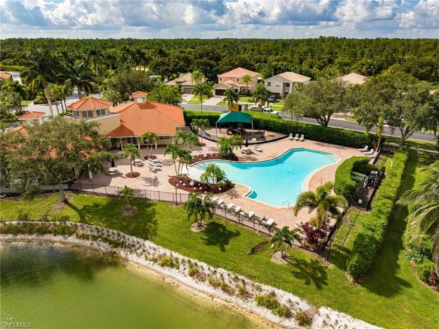 2769 Inlet Cove LN W, Naples, FL 34120