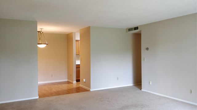 450 Ford Road 125, Saint Louis Park, MN 55426