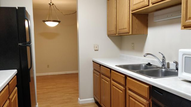 450 Ford Road 125, Saint Louis Park, MN 55426