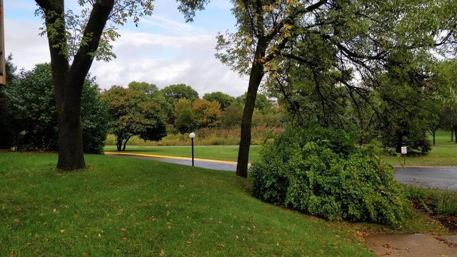 450 Ford Road 125, Saint Louis Park, MN 55426