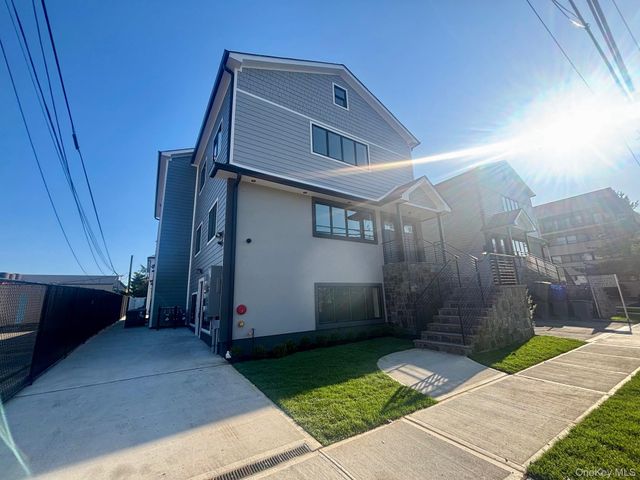 159 Harrison Avenue C, Mineola, NY 11501