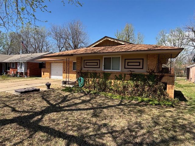 609 W Main Street, Moore, OK 73160