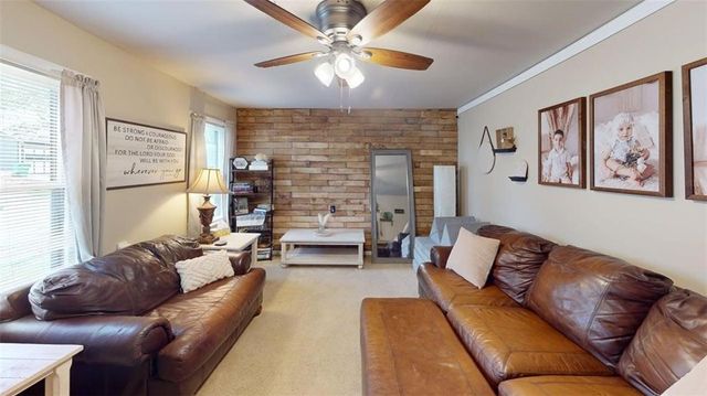 113 S Lonsinger Street, Butler, MO 64730