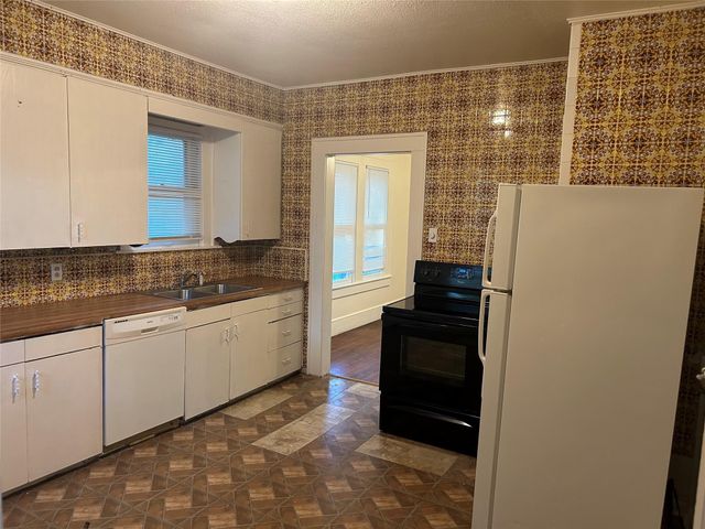 1138 Pioneer Drive, Dallas, TX 75224