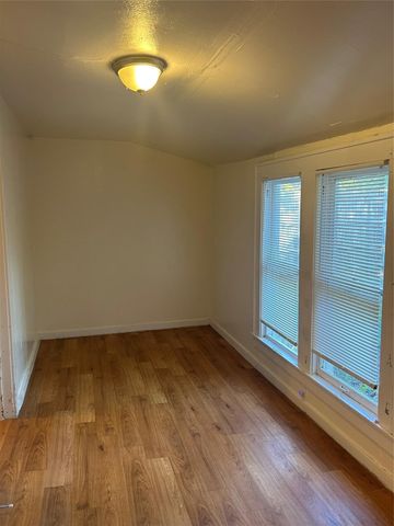 1138 Pioneer Drive, Dallas, TX 75224