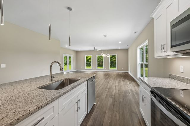 328 Villa St, Smithville, TN 37166