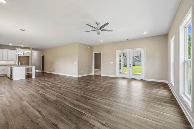 328 Villa St, Smithville, TN 37166