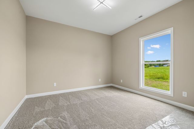 328 Villa St, Smithville, TN 37166
