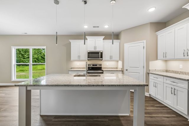 328 Villa St, Smithville, TN 37166