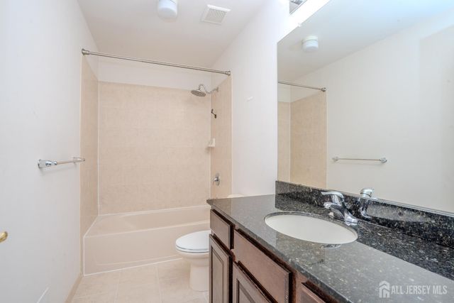 3 Maxwell Road, Monroe, NJ 08831