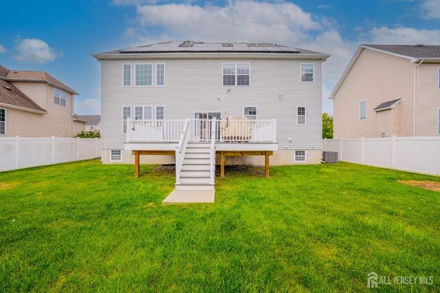 3 Maxwell Road, Monroe, NJ 08831