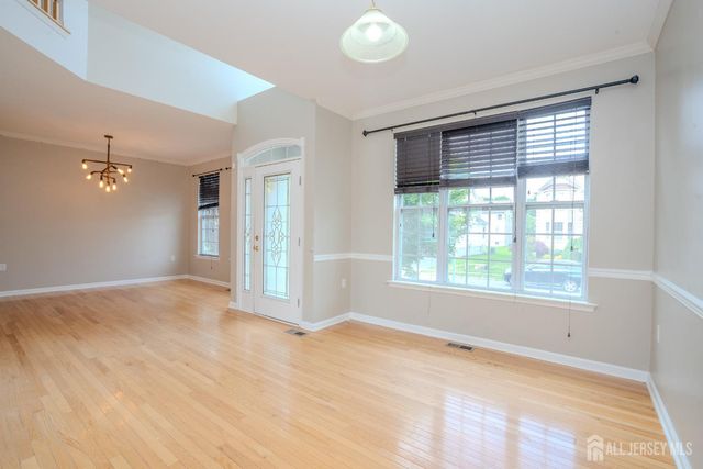 3 Maxwell Road, Monroe, NJ 08831
