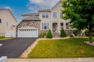 3 Maxwell Road, Monroe, NJ 08831