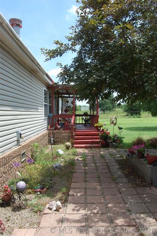 13782 Bulrush Street, Henryetta, OK 74437