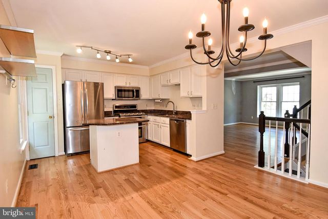 5987 EDGEHILL CT, Alexandria, VA 22303