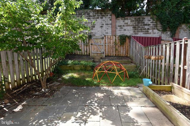 5987 EDGEHILL CT, Alexandria, VA 22303