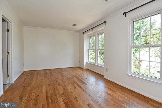 5987 EDGEHILL CT, Alexandria, VA 22303