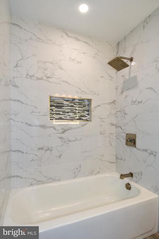 5987 EDGEHILL CT, Alexandria, VA 22303