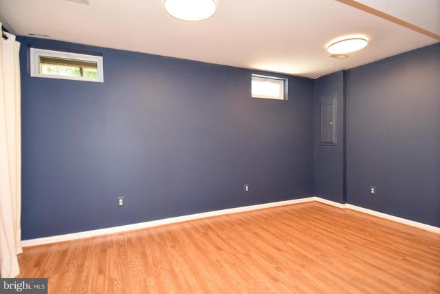 5987 EDGEHILL CT, Alexandria, VA 22303