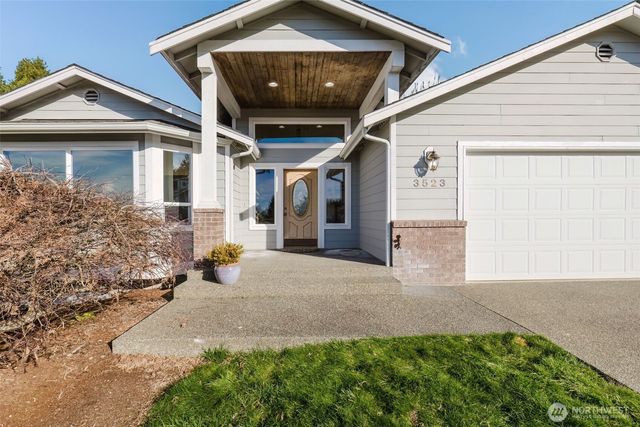 3523 E Calistoga Court, Port Orchard, WA 98366