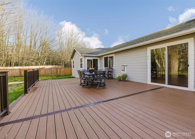 3523 E Calistoga Court, Port Orchard, WA 98366