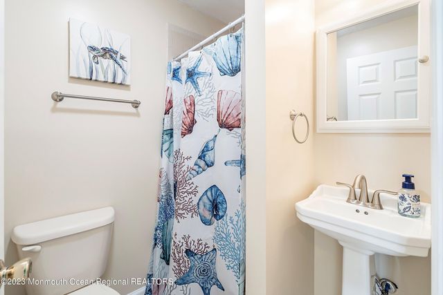 41 Dune Terrace, Ortley Beach, NJ 08751