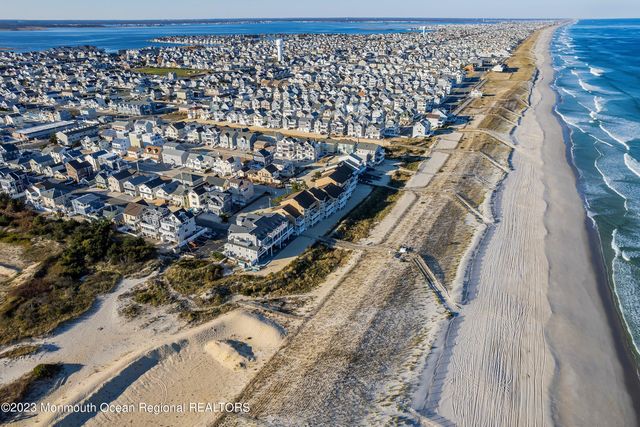 41 Dune Terrace, Ortley Beach, NJ 08751