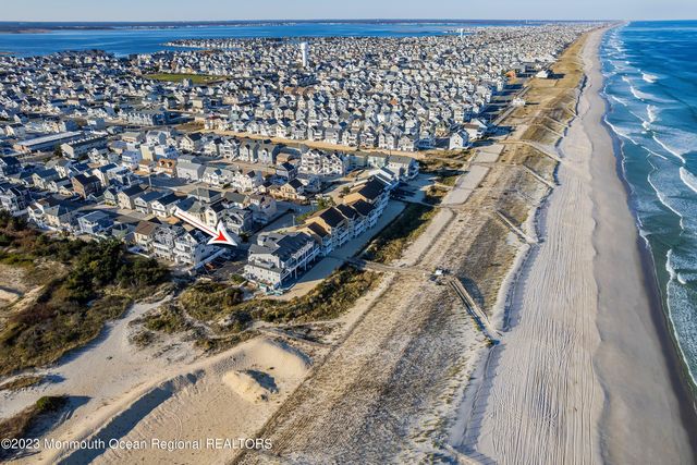 41 Dune Terrace, Ortley Beach, NJ 08751