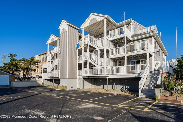 41 Dune Terrace, Ortley Beach, NJ 08751