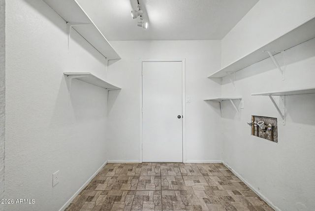 10632 N 49TH Avenue, Glendale, AZ 85304