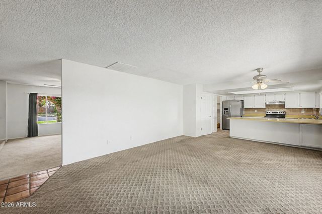 10632 N 49TH Avenue, Glendale, AZ 85304