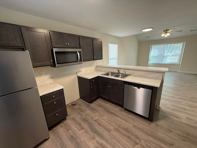 1711 HANOVER BLVD, Columbia, MO 65202