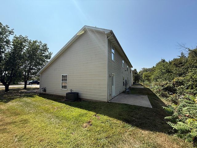 1711 HANOVER BLVD, Columbia, MO 65202