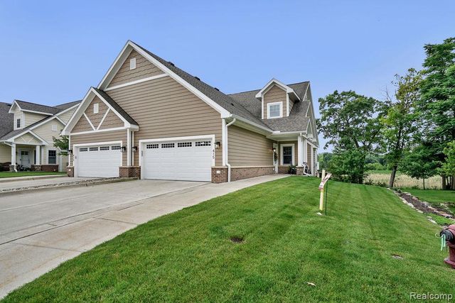 415 Baker Crossing, Dexter, MI 48130