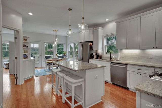 415 Baker Crossing, Dexter, MI 48130